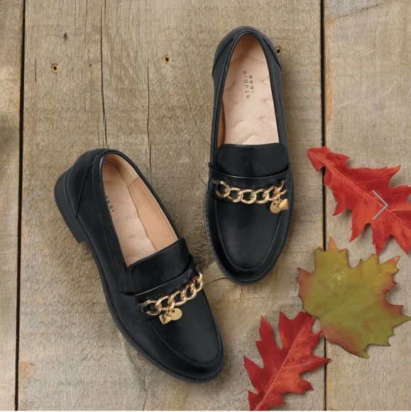 LOAFERS WITH CHAIN & CHARMS DETAIL size 8 NWT - Picture 3 of 5